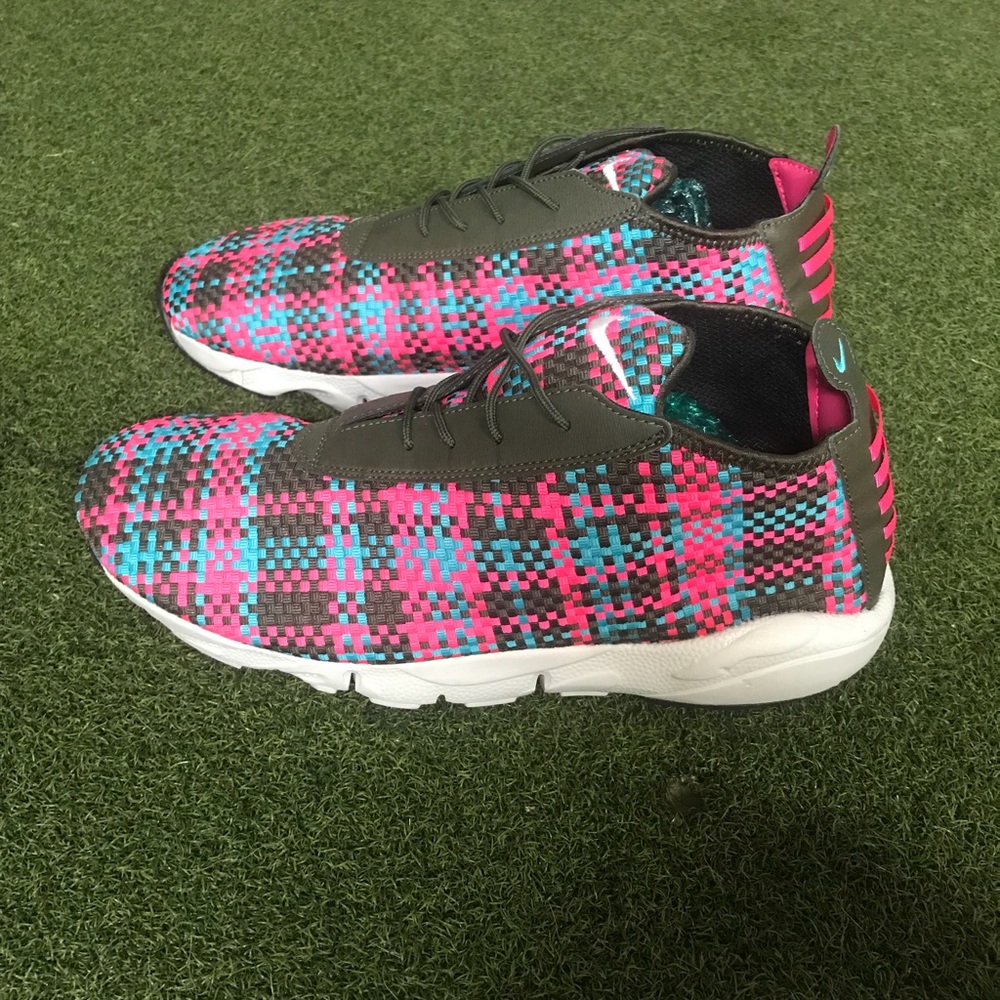 MENS NIKE’S